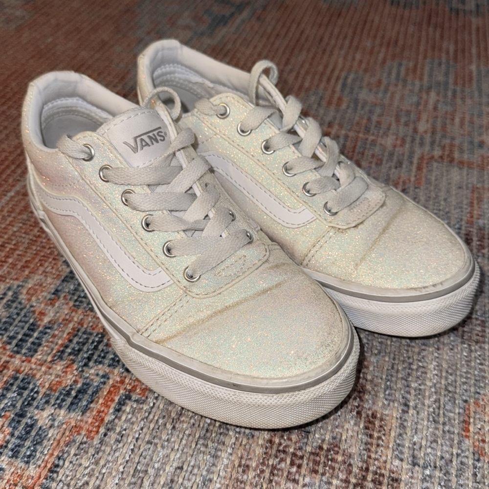 Girls Vans -white with glitter